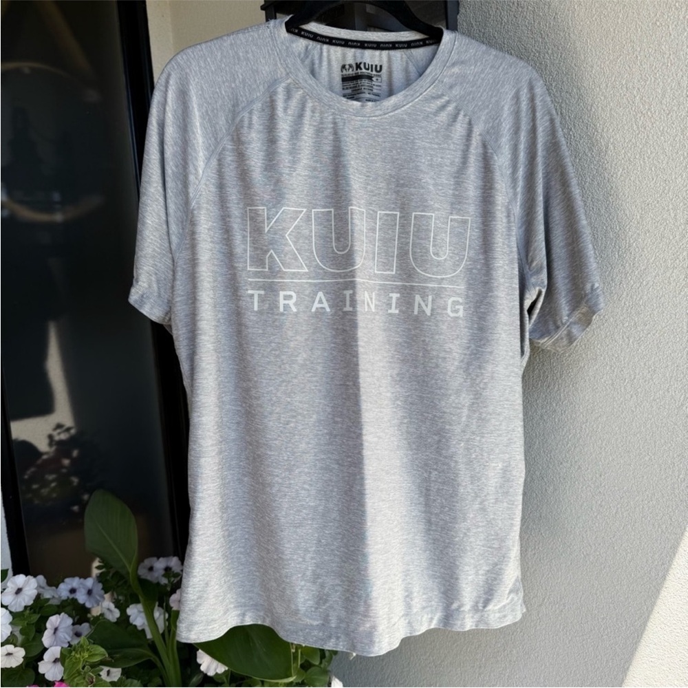 Kuiu Shirt Men's Training Tech Coolmax
Sweat Wicking Short Sleeve